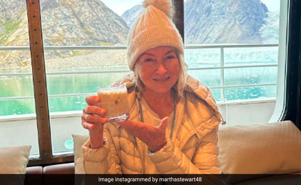 Businesswoman Martha Stewart Slammed For Using Iceberg As Cocktail Garnish