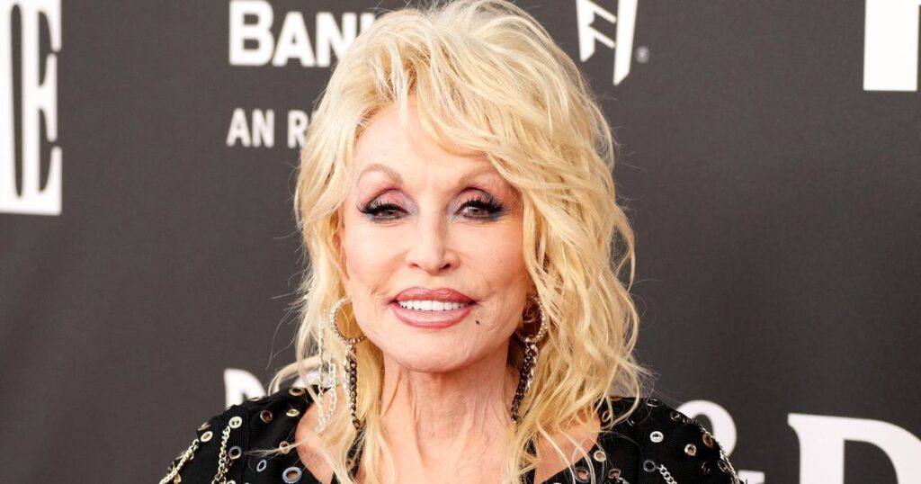 Dolly Parton Explains Why She’s Passed On The Super Bowl Halftime Show ‘Many Times’