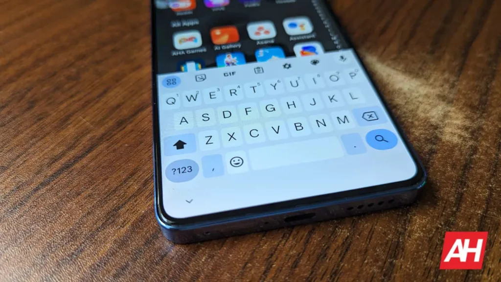 Featured image for Gboard, ironically, makes using a physical keyboard better