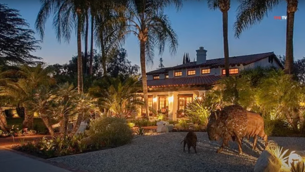 Take a Peek Inside Richard Pryor's Former Los Angeles-Area Home