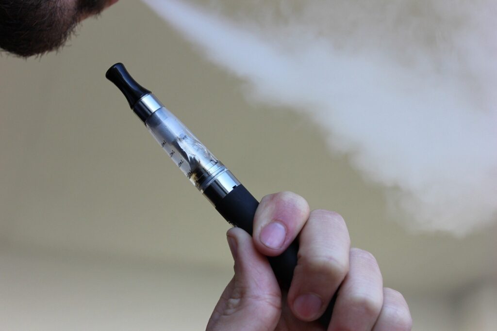 Similar DNA changes found in cells of both smokers and e-cigarette users