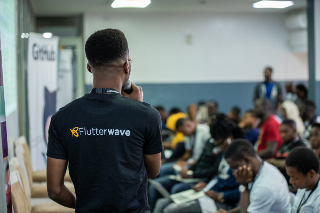 Weekly Economic Index: Flutterwave loses ₦11 billion to security breach, the CBN approves 14 new IMTOs, and oil and gas stocks decline by 6.5% in NGX