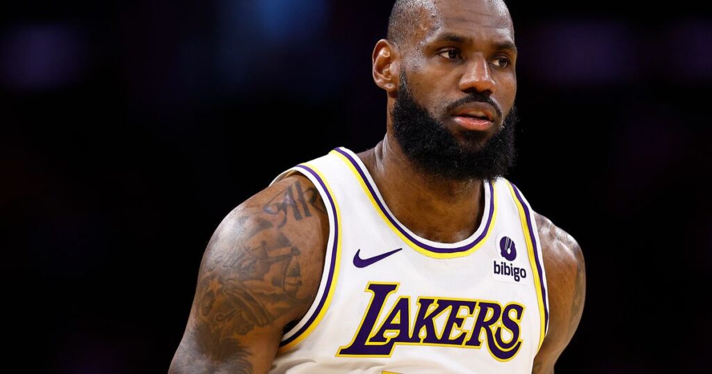 LeBron James Reportedly To Sign $104 Million Contract With Lakers