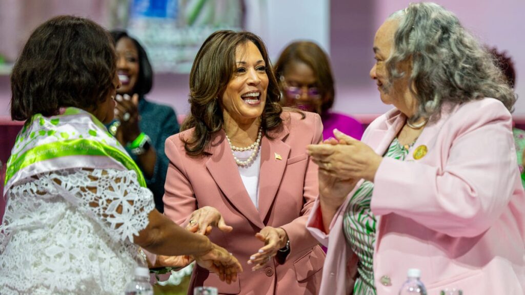 Kamala Harris Shores Up Support from Alpha Kappa Alpha Sorority