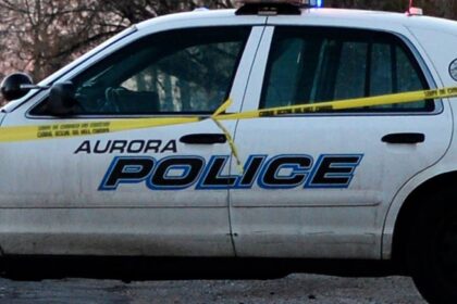 Man dies after fight outside south Aurora home