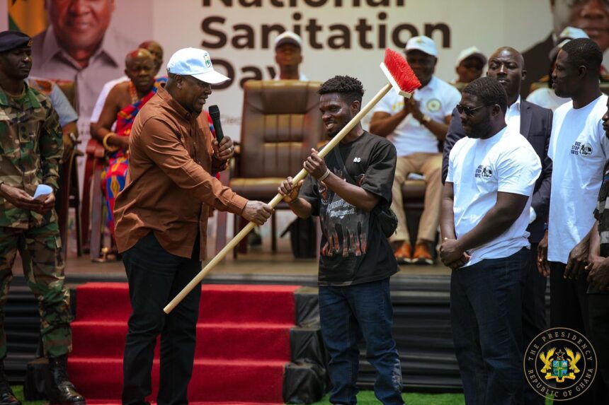 Mahama makes crucial donation to BuzzStop Boys, group expresses gratitude